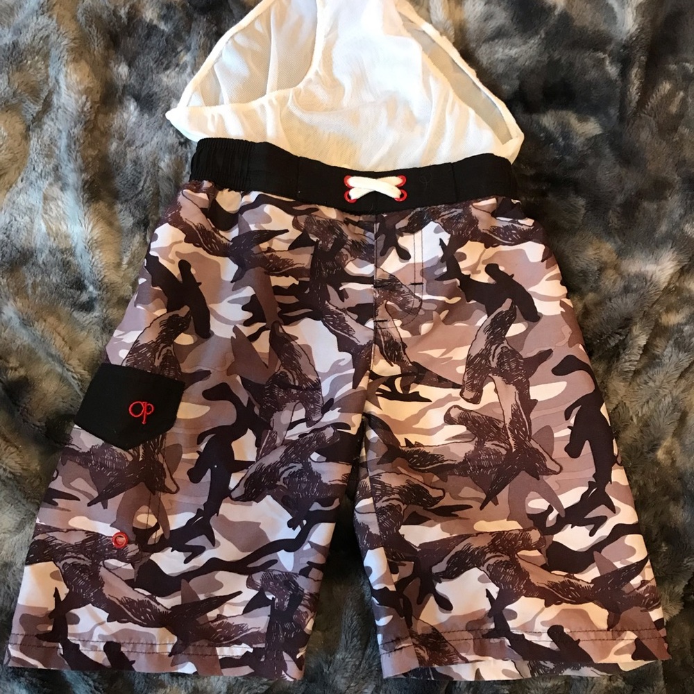 Boys 6/7T grey camo swim trunks with lining